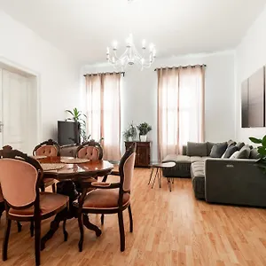  Apartment Internesto Station Czech Republic